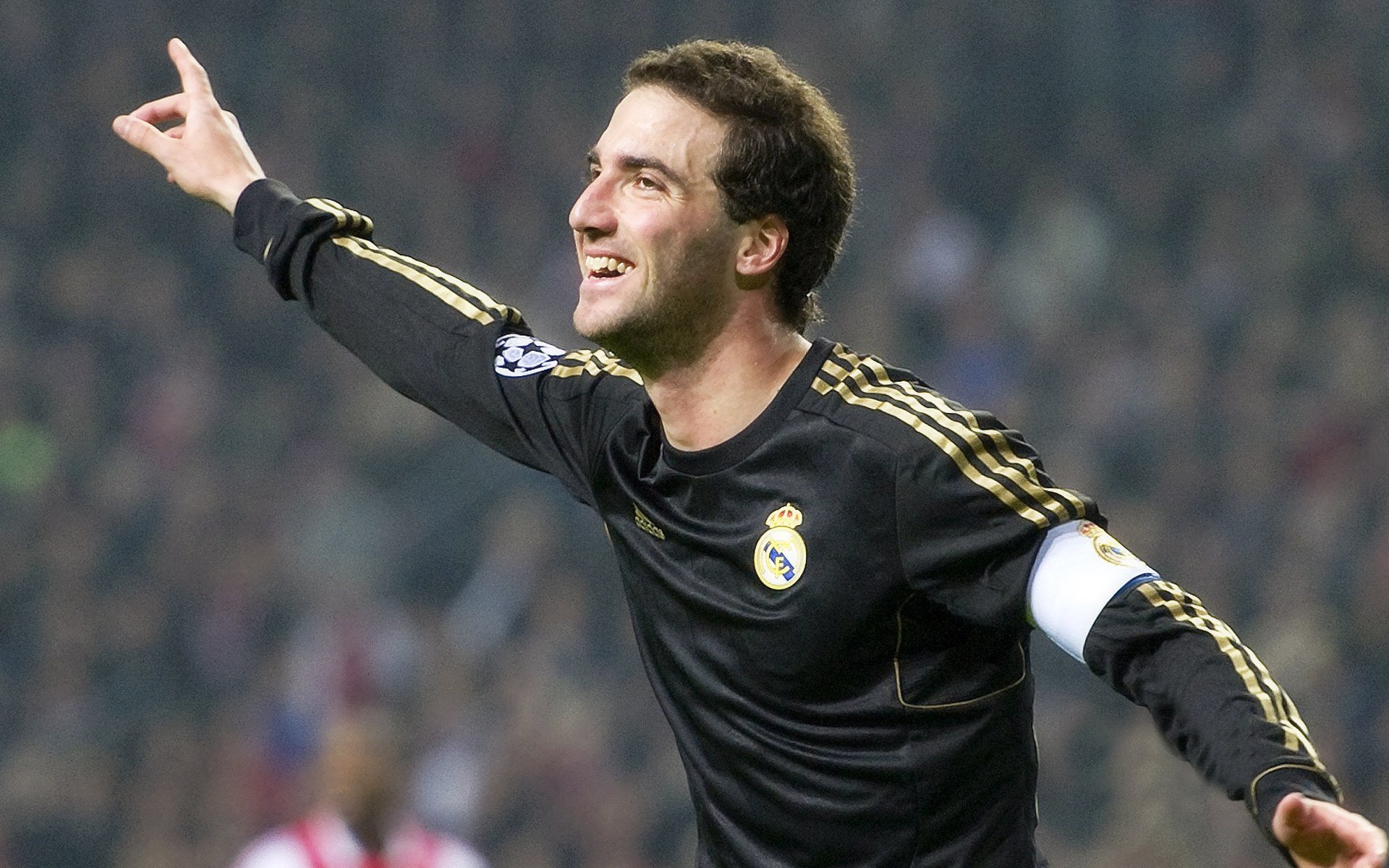 九游电脑版-“伊万·戈梅斯：从防守专家到进攻新星，推动美洲狮队新一轮崛起”