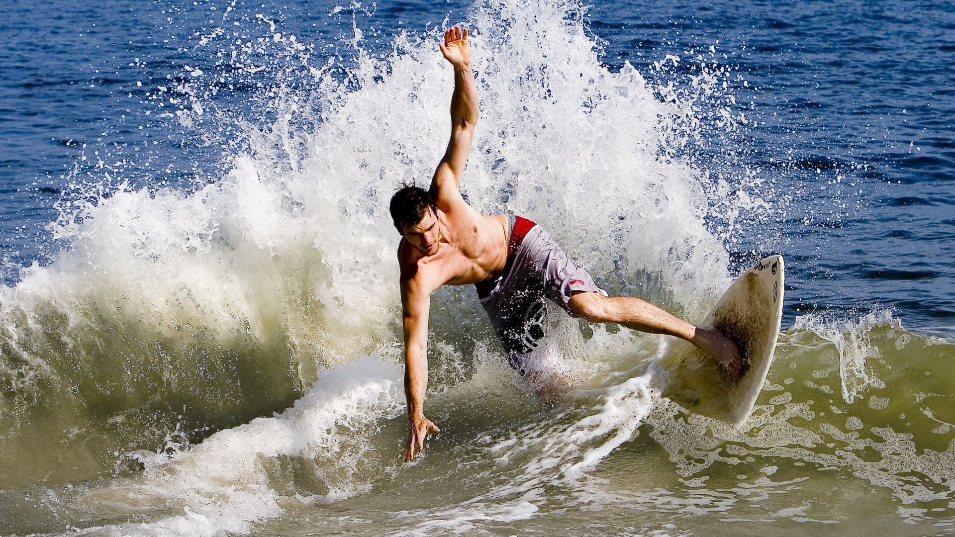 九游娱乐官网 (JIUYOU)-水球快攻波兰男队节奏明快，波兰球系列